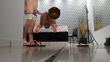 Amateur pornstar’s hardcore gangbang in Brazilian hotel